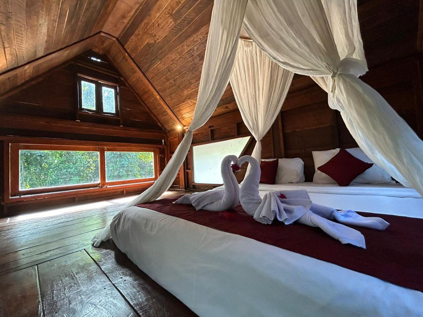 Tirta Padi Villa Ubud ภายนอก รูปภาพ
